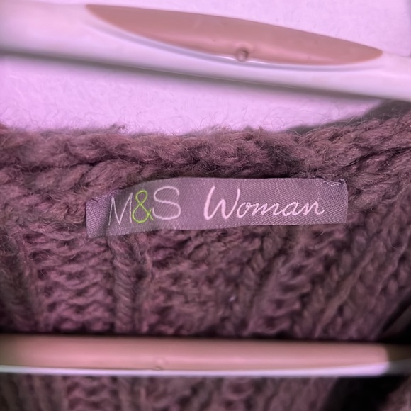 Wool Vest / Sleeveless Cardigan - Picture 3 of 5